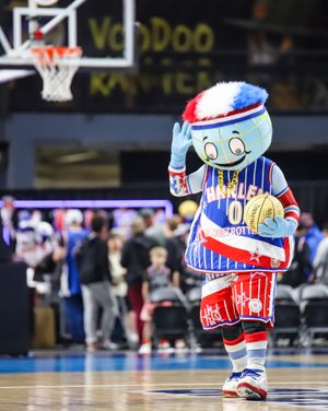 Image post by @bluearenafcu on Instagram