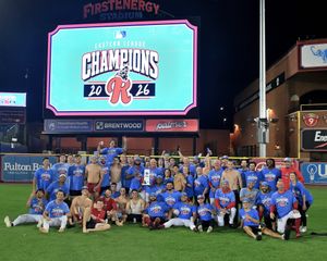 Image post by @fightins on Instagram