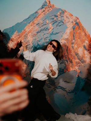 Image post by @lauriehernandez on Instagram