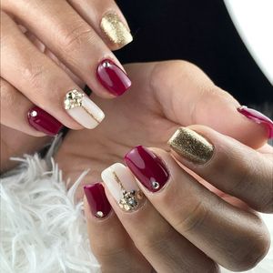 Image post by @nestanails on Instagram