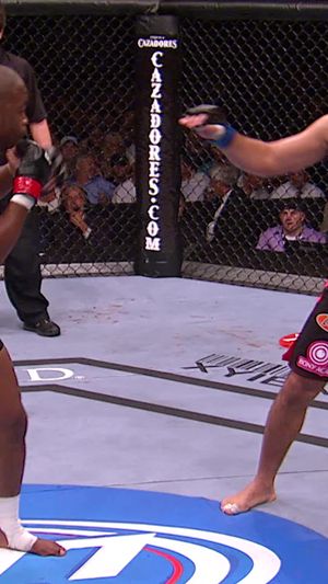Video post by @ufcbrasil on TikTok