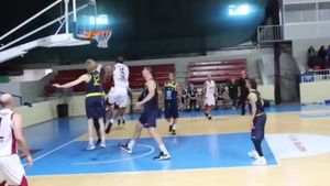 Video post by @unhypedathletics on Instagram
