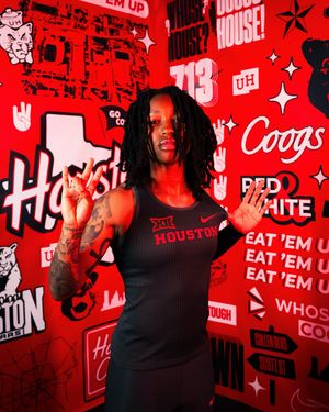 Image post by @uhcougartf on Instagram