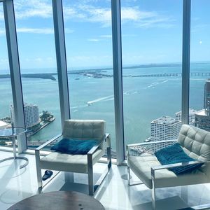 Image post by @ranarealtymiami on Instagram