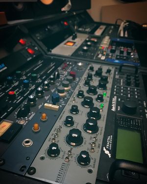 Image post by @jesseraymix on Instagram
