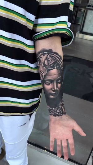 Video post by @skindesigntattoos on Instagram