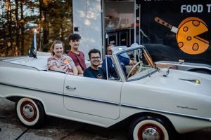 Image post by @eatcheeselouise on Instagram