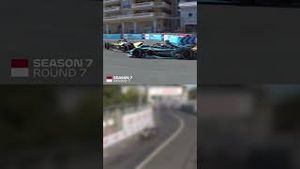 Video post by @FIAFormulaE on YouTube