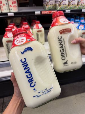 Image post by @strausmilk on Instagram