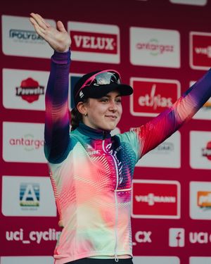 Image post by @wmncycling on Instagram