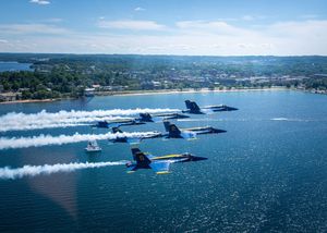 Image post by @usnavyblueangels on Instagram