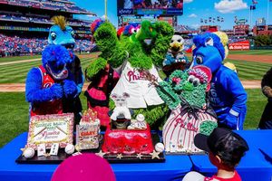 Image post by @philliephanatic on Instagram