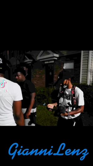 Video post by @lensqueenBG on Facebook