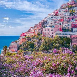 Image post by @delola on Instagram