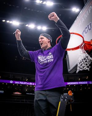 Image post by @tcuwbb on Instagram