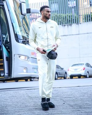 Image post by @southbaylakers on Instagram