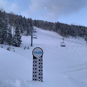 Image post by @skitaos on Instagram