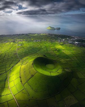 Image post by @droneartgallery on Instagram