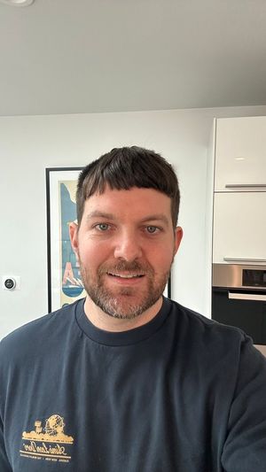 Image post by @DillonFrancis on Twitter