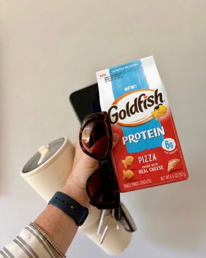 Image post by @goldfishsmiles on Instagram