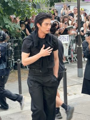 Image post by @voguehongkong on Instagram