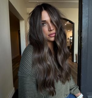 Image post by @dangerjonesbalayage on Instagram