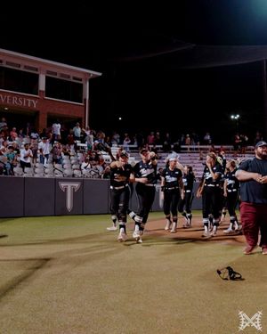 Video post by @TroyTrojansSB on Twitter