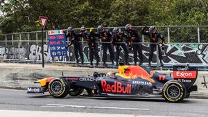 Image post by @redbullracing on Twitter