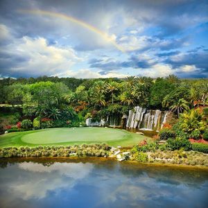 Image post by @trumpgolf on Instagram