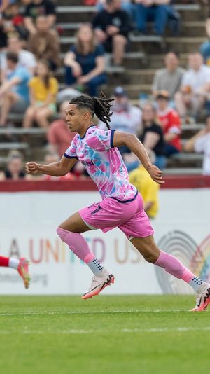 Image post by @uslleagueone on Instagram