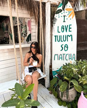 Image post by @niloofarhy on Instagram
