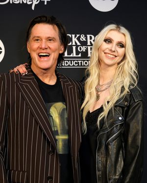 Image post by @people on Instagram