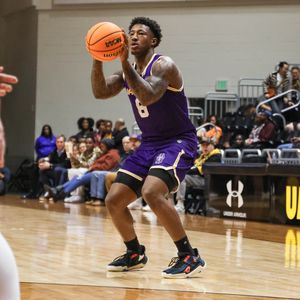 Image post by @ualbany_mbb on Instagram