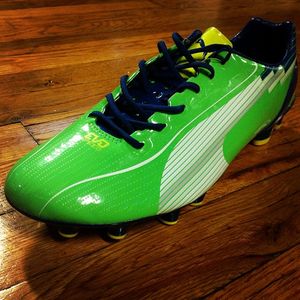 Image post by @soccerdotcom on Instagram