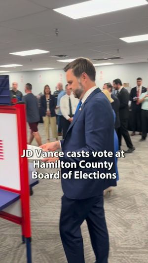 Video post by @Enquirer on Facebook