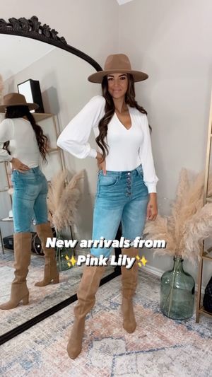 Video post by @sabrinanoellee on Instagram