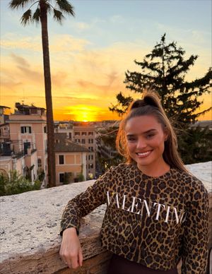Image post by @madisonrumney on Instagram