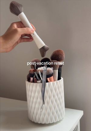 Video post by @virtualkayla on TikTok