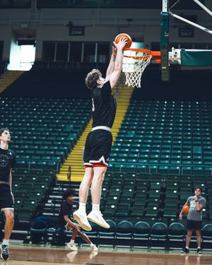 Image post by @WSU_MBB on Twitter