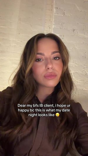 Video post by @anyaweitz on TikTok