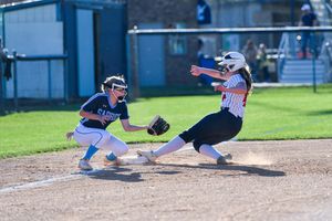 Image post by @hpasoftball on Instagram