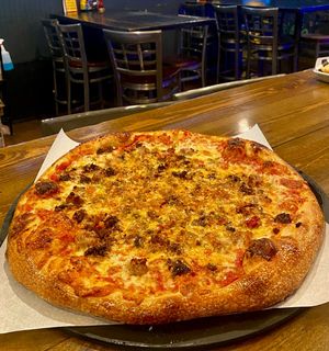Image post by @wingnutzbarandgrill on Instagram