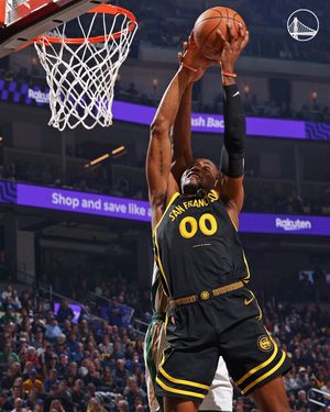 Image post by @warriors on Instagram