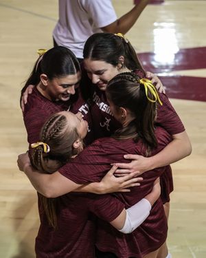 Image post by @alabamavball on Instagram