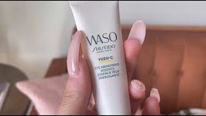 Video post by @shiseidousa on YouTube