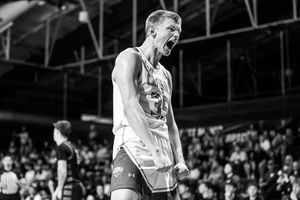 Image post by @cnuhoops on Instagram