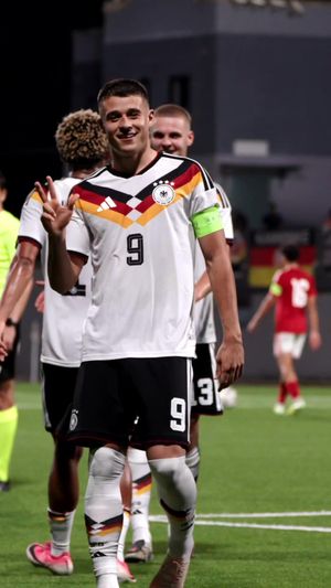 Video post by @dfb on TikTok