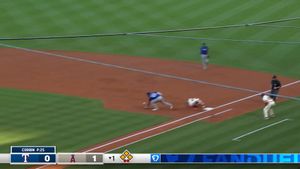 Video post by @AngelsBeisbol on Facebook