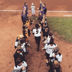 Image post by @mizzousoftball on Instagram
