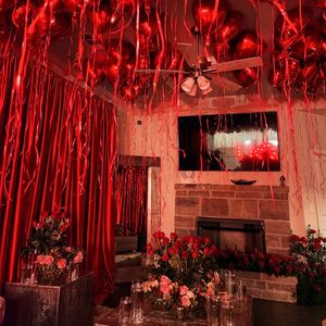 Image post by @flowergardenatl on Instagram